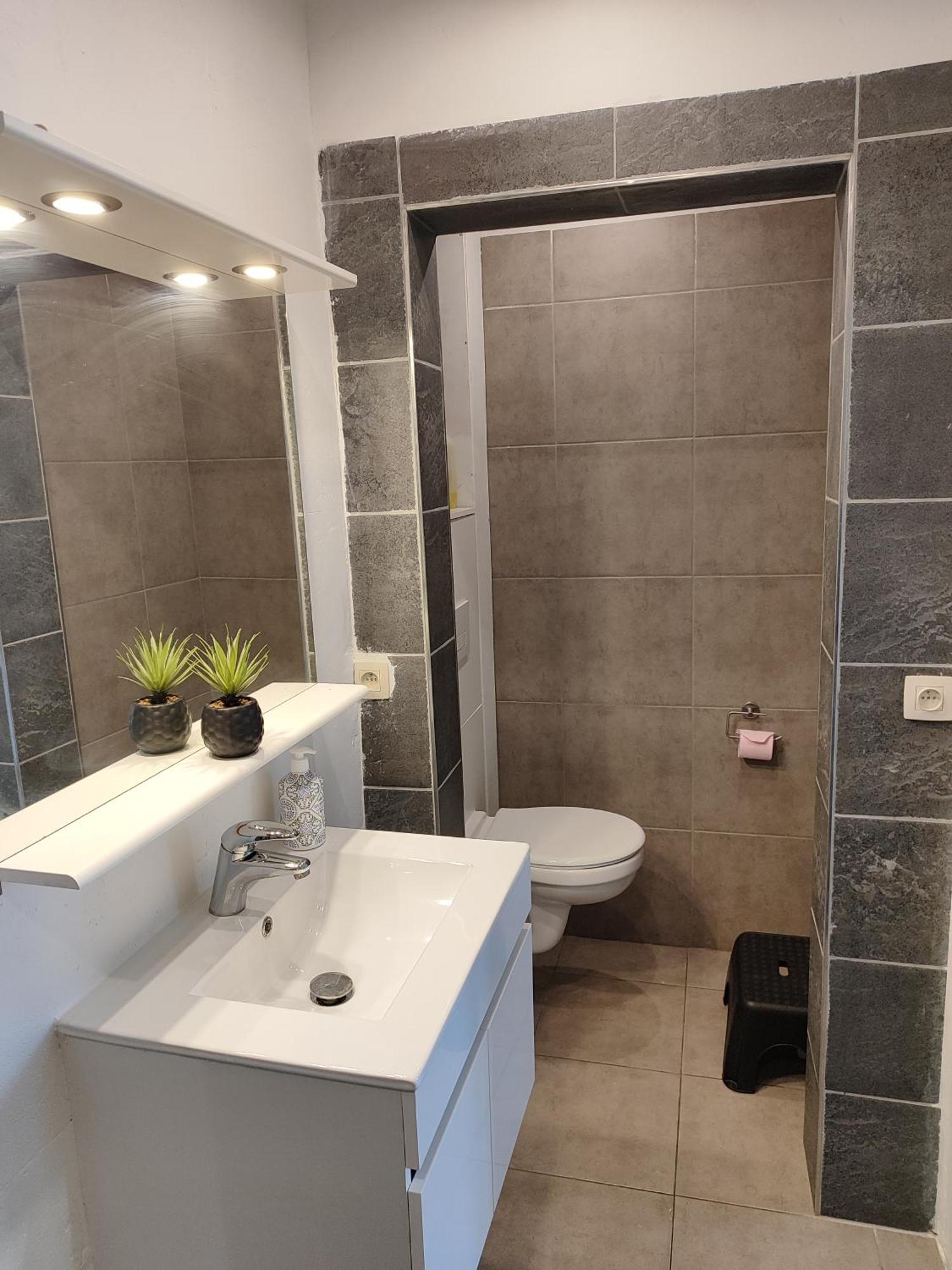 Appartement Spacieux Avec Parking Et Terrasse De Panne Buitenkant foto